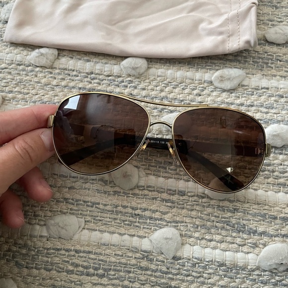 Tory Burch NWT Gold Aviator Sunglasses - Picture 4 of 16